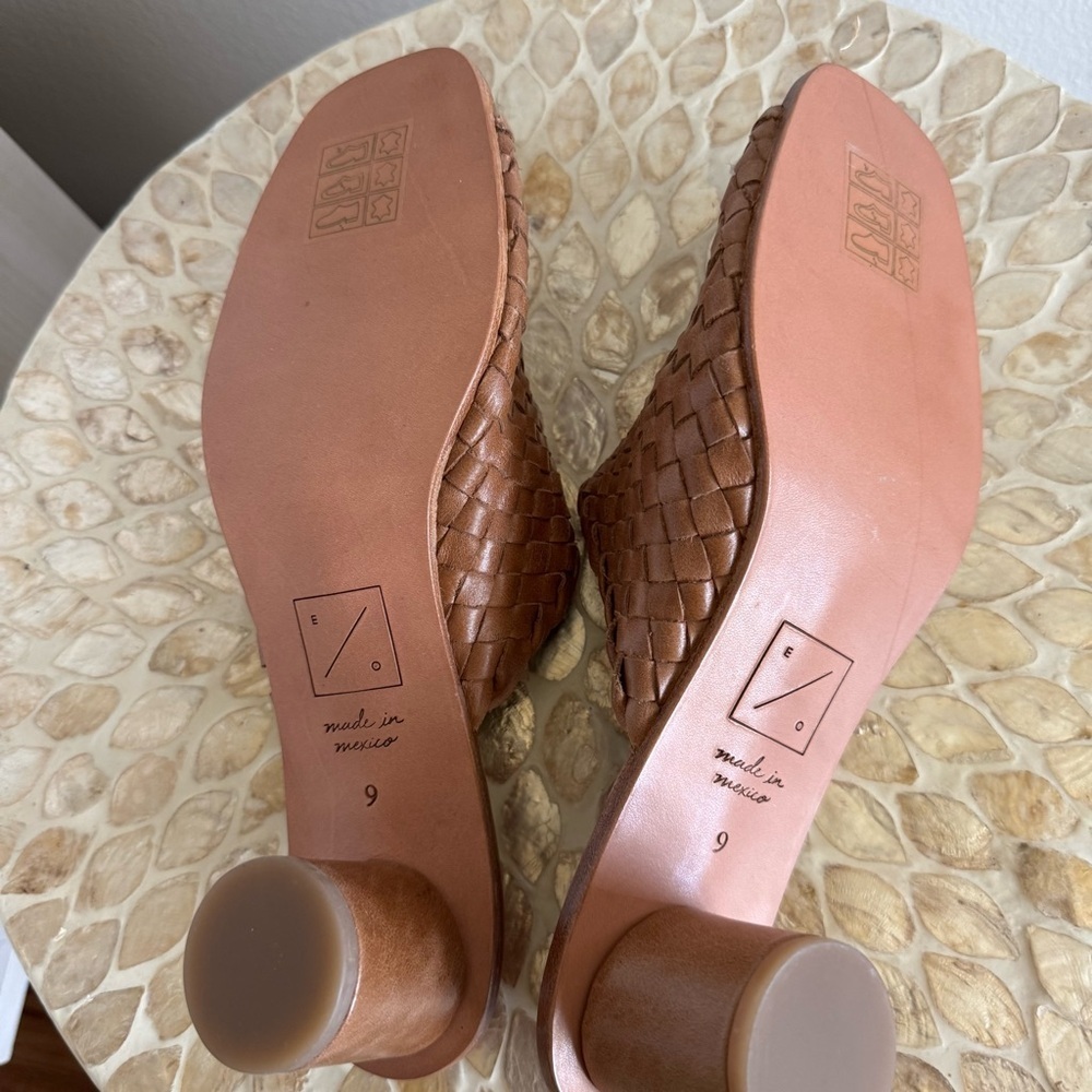 New Either/ OR Tan Woven Leather Heels Sandals Size 9 - Picture 10 of 13